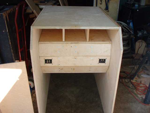 http://www.pispeakers.com/Basshorn/Rear_View_Motor_Chamber_Sides_and_Top.jpg