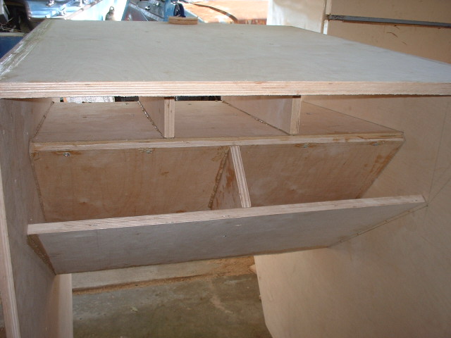 http://www.pispeakers.com/Basshorn/Throat_Panel_and_Top.jpg