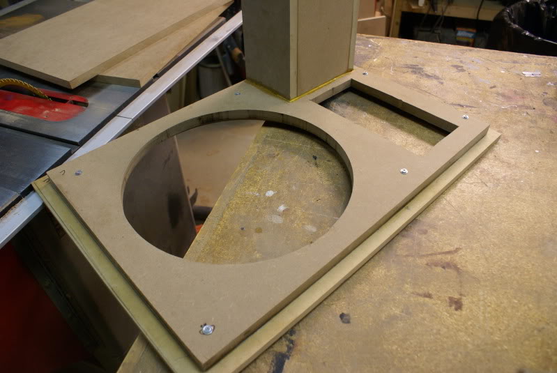 http://www.PiSpeakers.com/DIY/BigmouthinDC/BigmouthinDC_4Pi_HomeTheater_04_FrontBaffle.jpg