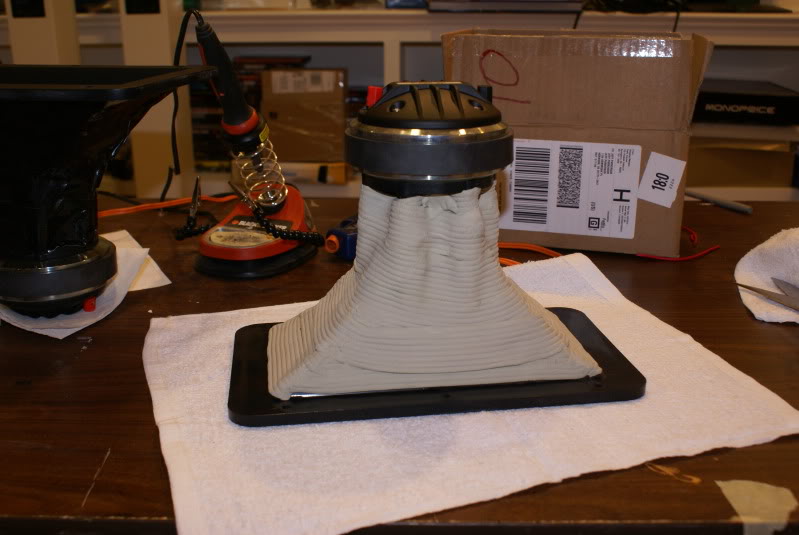 http://www.PiSpeakers.com/DIY/BigmouthinDC/BigmouthinDC_4Pi_HomeTheater_23_HornDamping.jpg