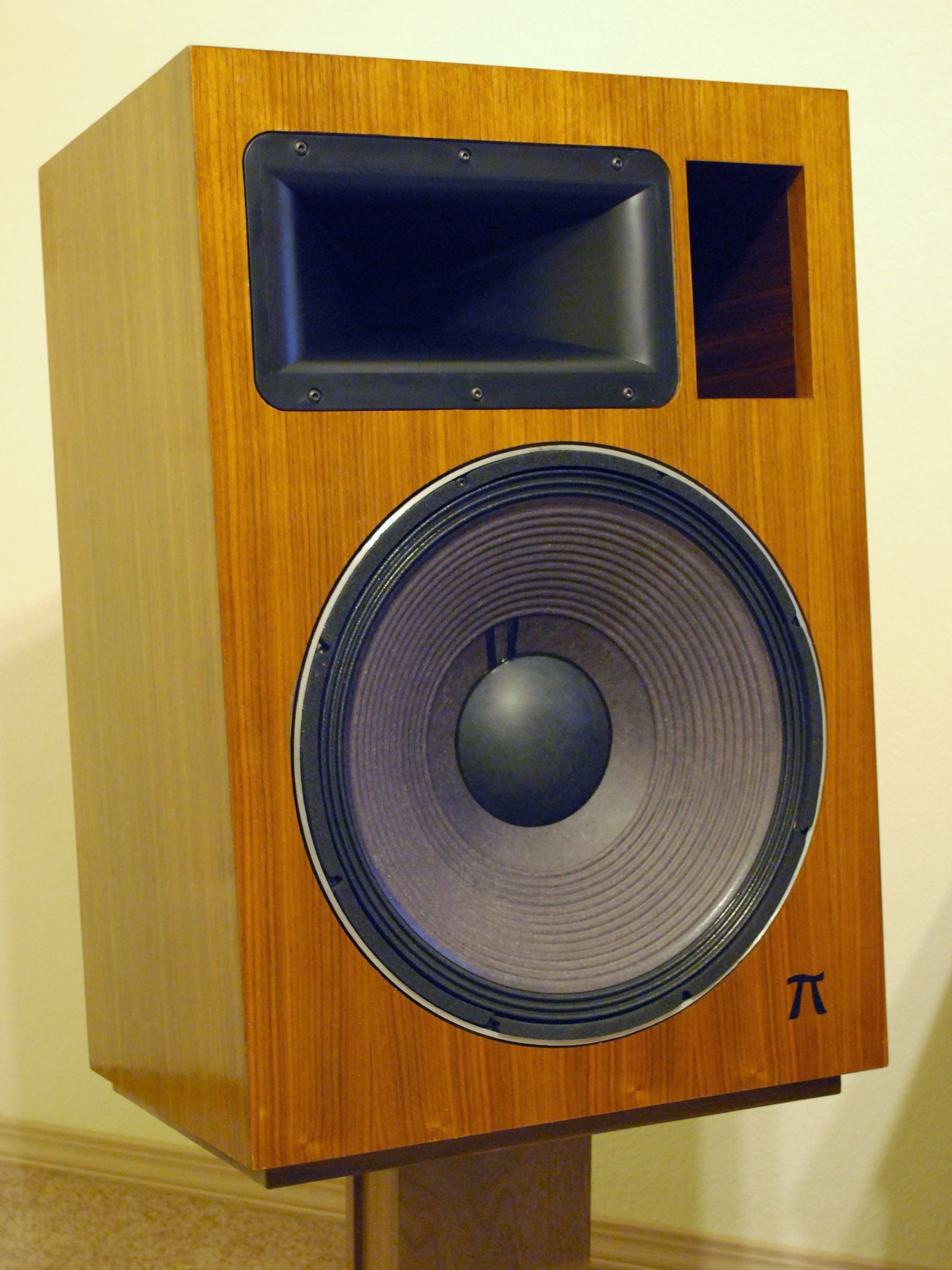 http://www.pispeakers.com/fourPi_loudspeaker.jpg